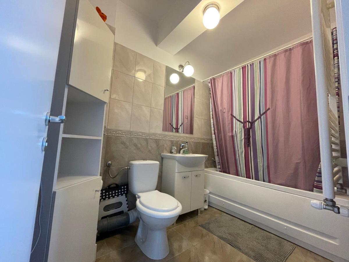 Feels Like Home Apartment M S Apartments บูคาเรสต์ ภายนอก รูปภาพ