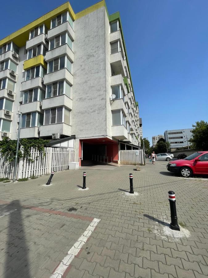 Feels Like Home Apartment M S Apartments บูคาเรสต์ ภายนอก รูปภาพ