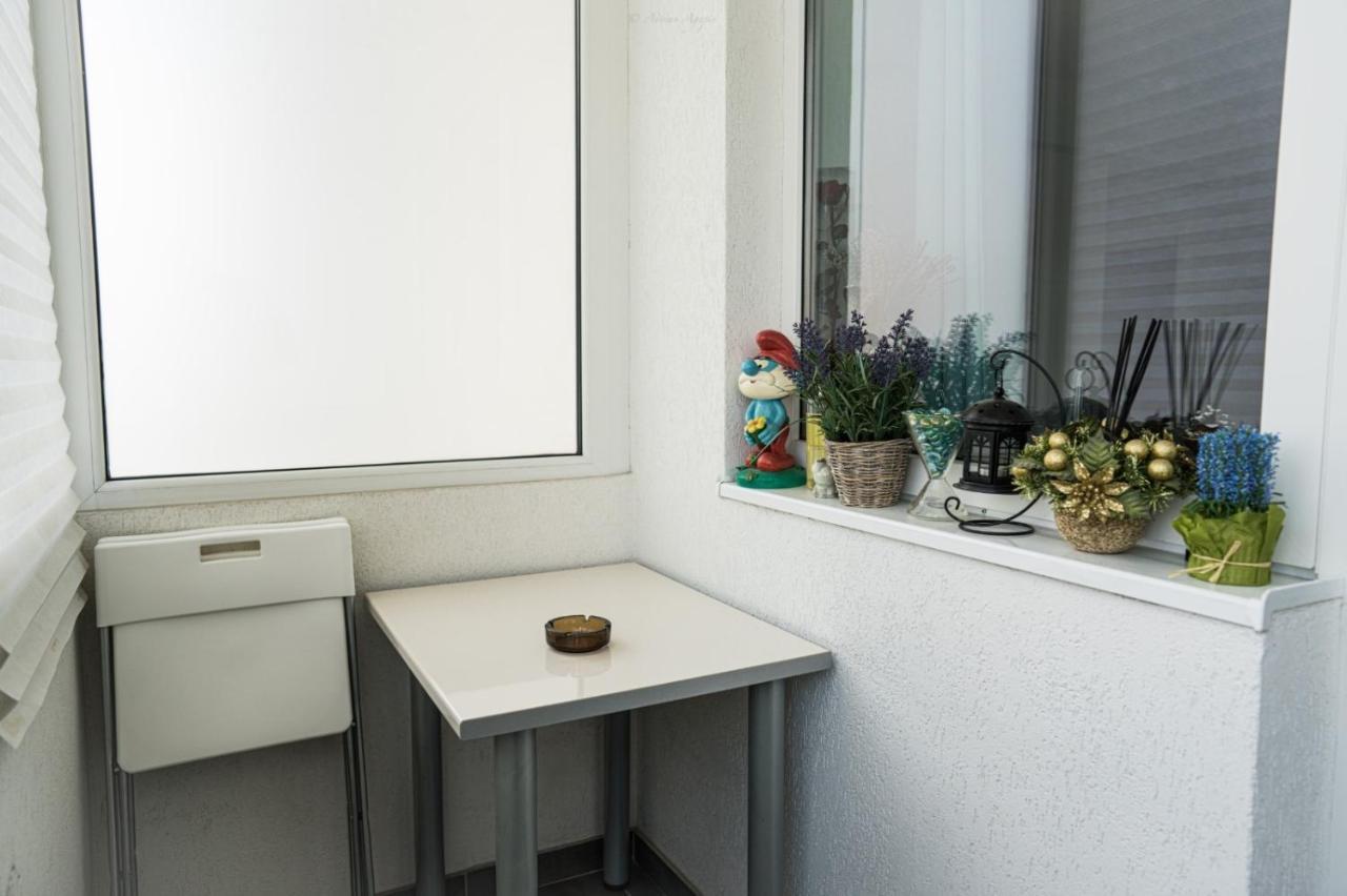 Feels Like Home Apartment M S Apartments บูคาเรสต์ ภายนอก รูปภาพ
